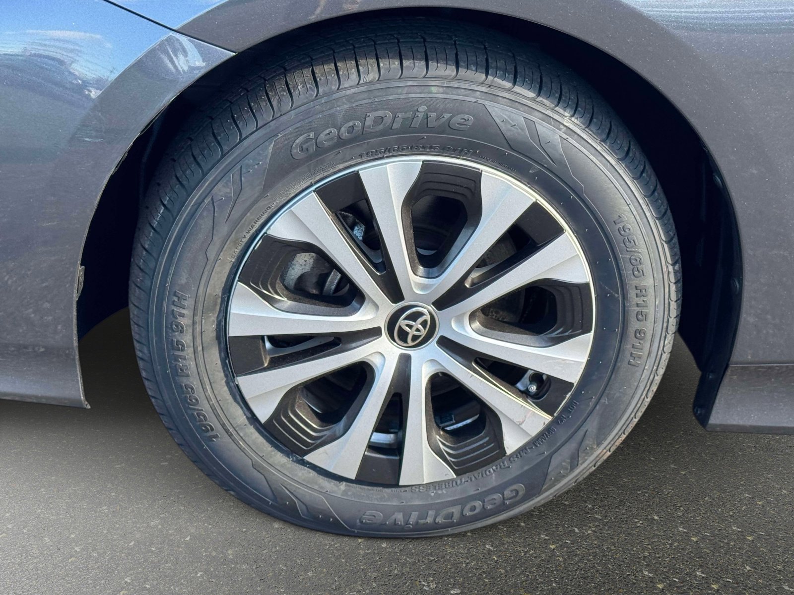 Certified 2022 Toyota Prius Prime XLE image 11