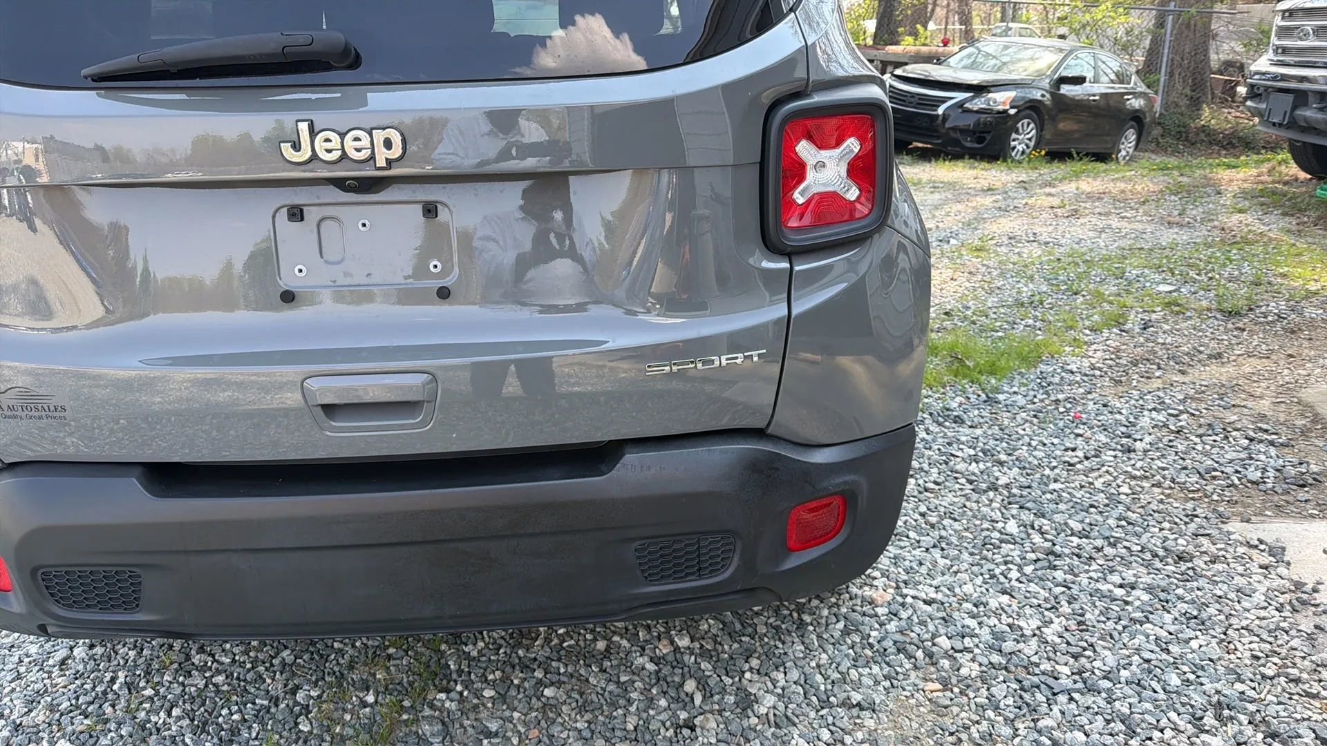 Used 2022 Jeep Renegade Sport w/ Sport Appearance Group FWD image 12
