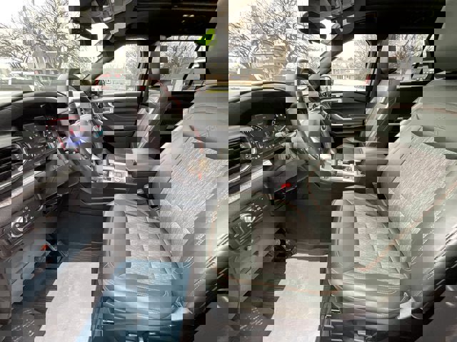 Used 2022 Ford Explorer Timberline image 9