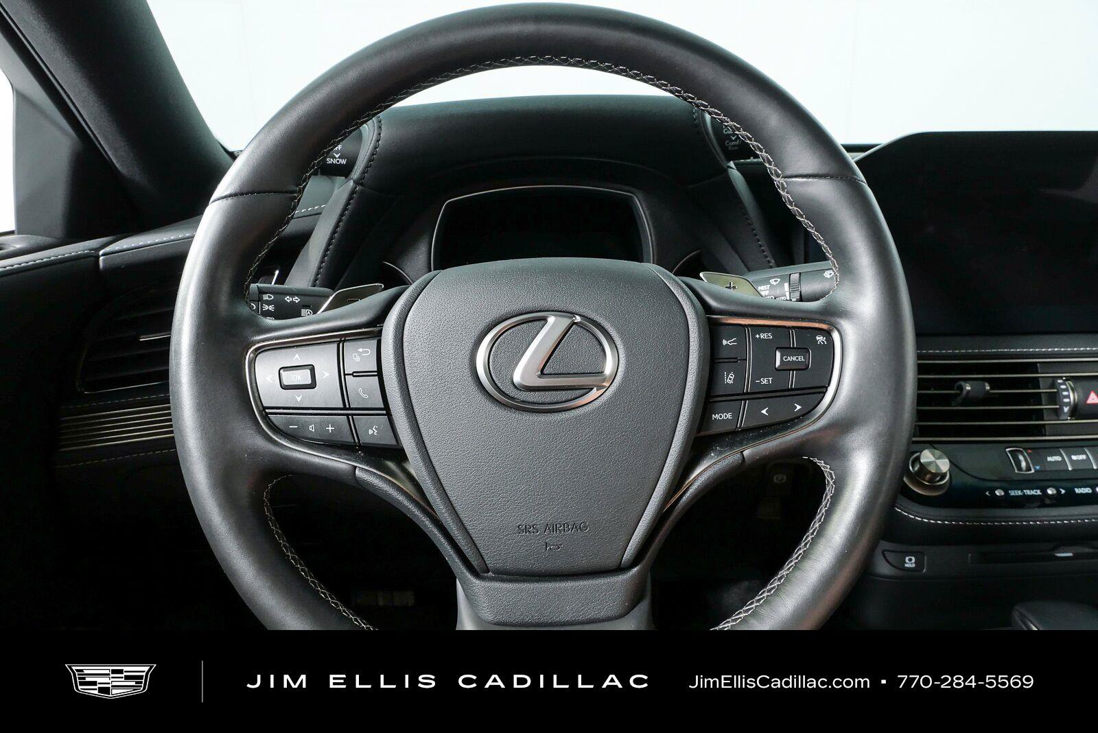 Used 2021 Lexus LS 500 w/ Accessory Package (Z1) RWD image 9