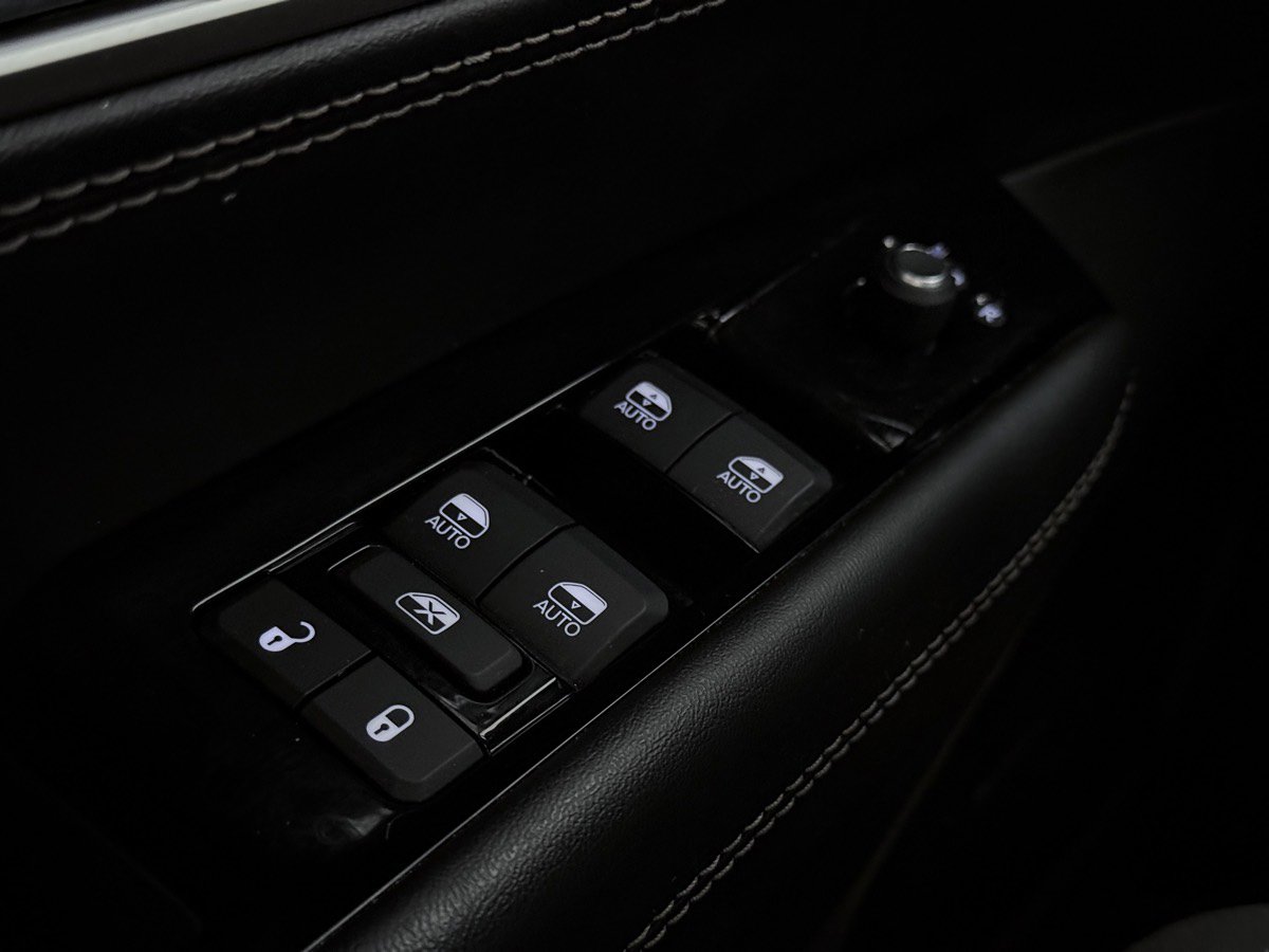 Used 2022 Jeep Wagoneer Series III w/ Premium Group I AWD/4WD image 53