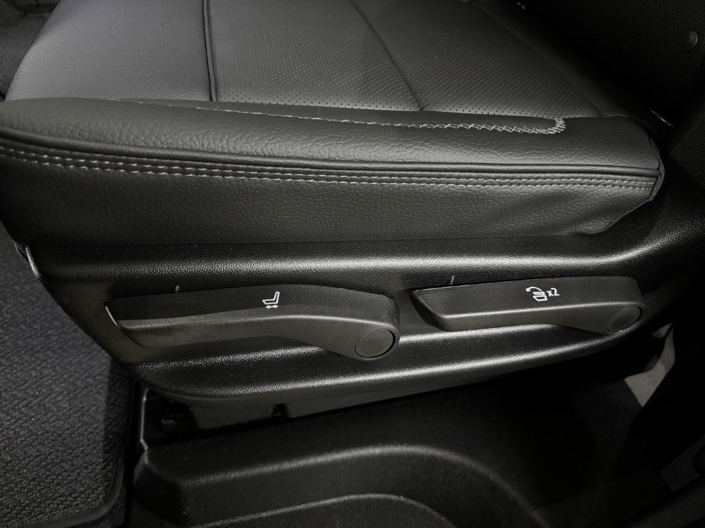 New 2026 GMC Yukon Denali w/ Sun & Power Step Package image 52