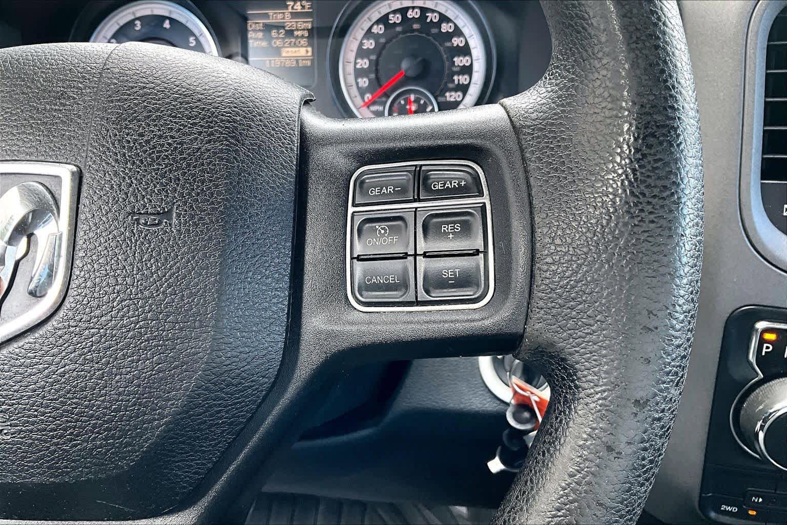 Used 2015 RAM 1500 Express AWD/4WD image 25