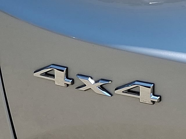 Used 2018 Jeep Renegade Latitude AWD/4WD image 29