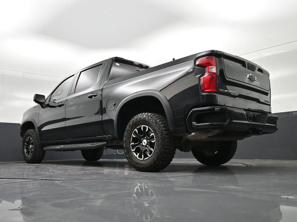 Used 2023 Chevrolet Silverado 1500 ZR2 w/ Technology Package AWD/4WD image 24