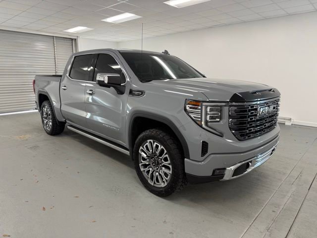 Used 2025 GMC Sierra 1500 Denali Ultimate image 3
