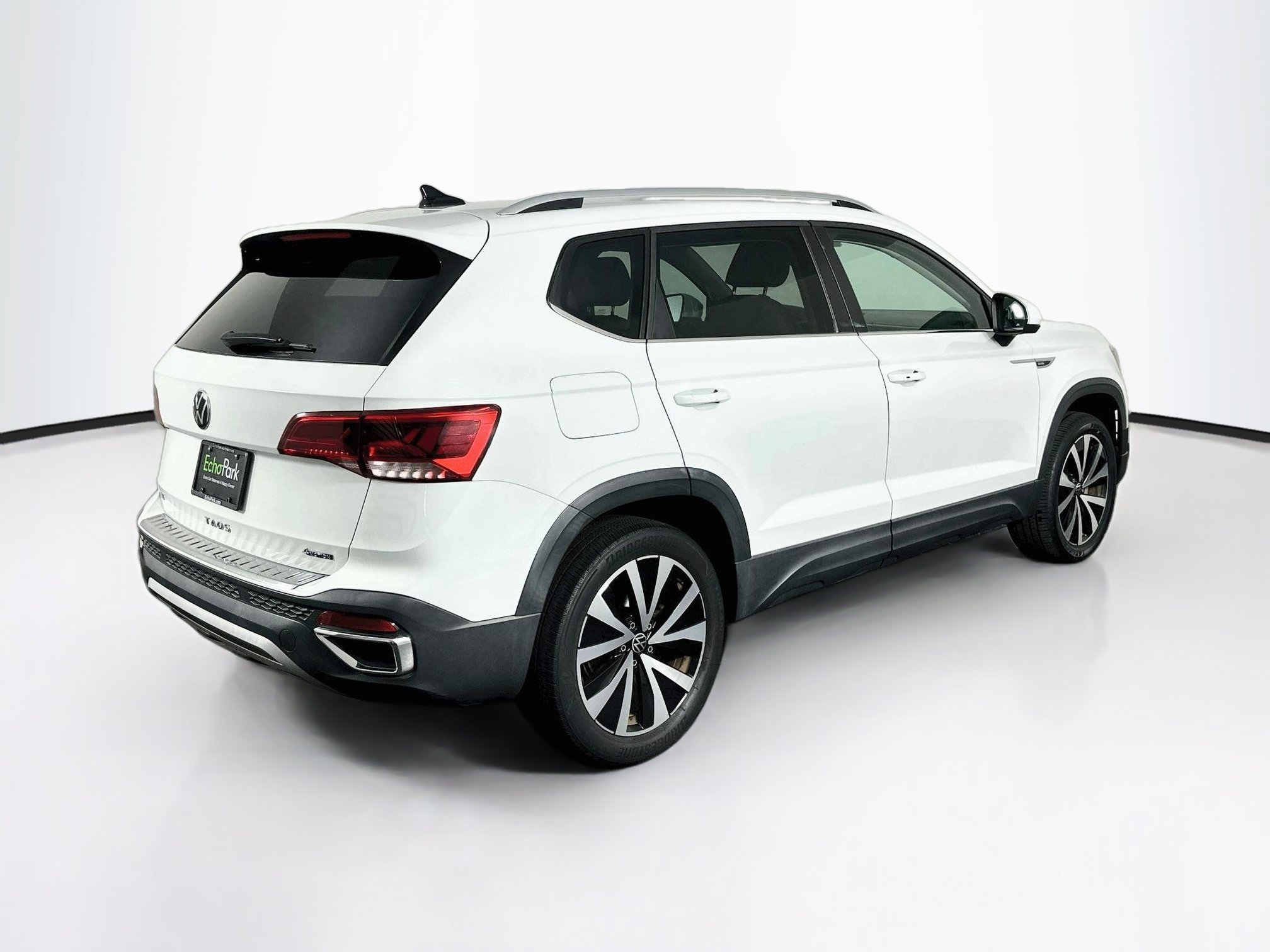 Used 2022 Volkswagen Taos SE AWD/4WD image 9