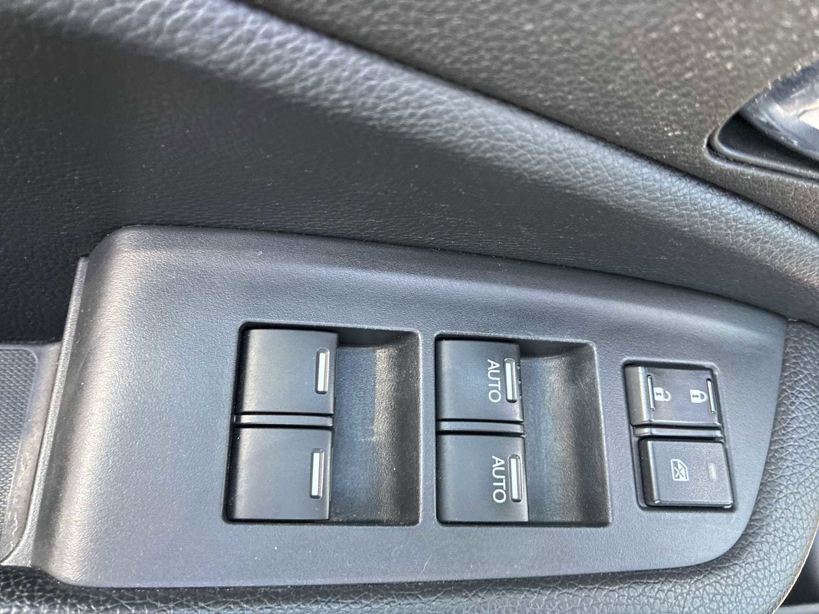 Used 2021 Honda Pilot Black Edition image 15