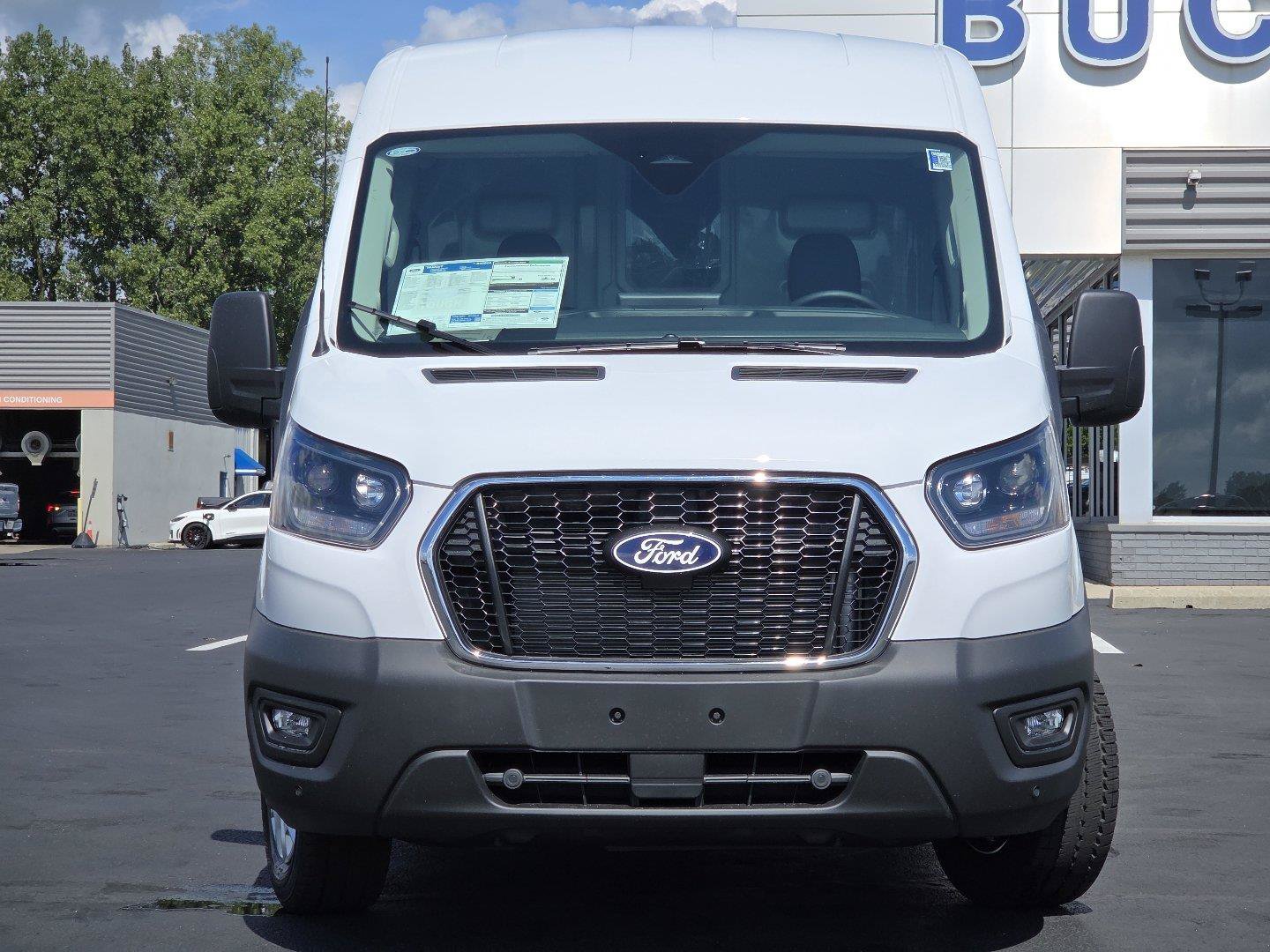 New 2026 Ford Transit 250 148 Medium Roof w/ Interior Upgrade Package RWD image 8
