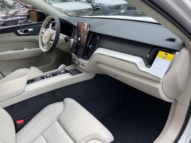 New 2026 Volvo XC60 T8 Ultra w/ Climate Package image 18