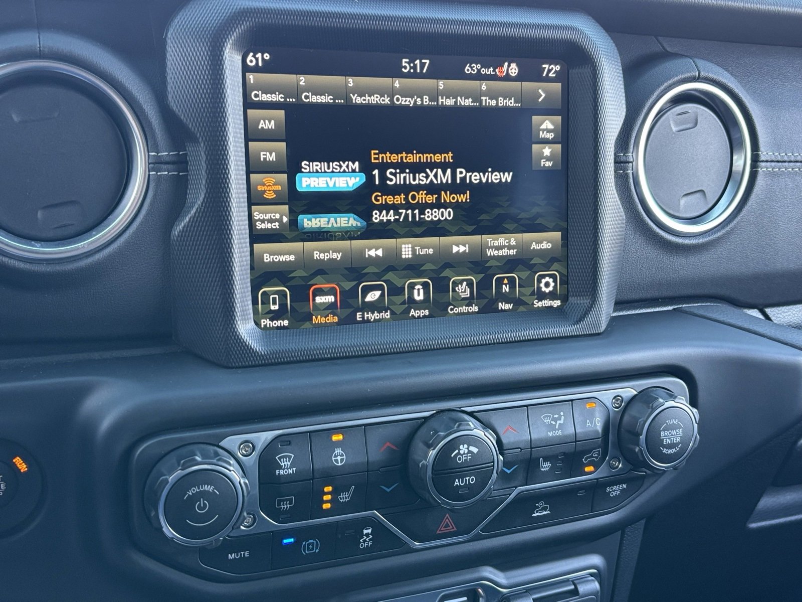 Used 2022 Jeep Wrangler Unlimited Sahara w/ Cold Weather Group image 25