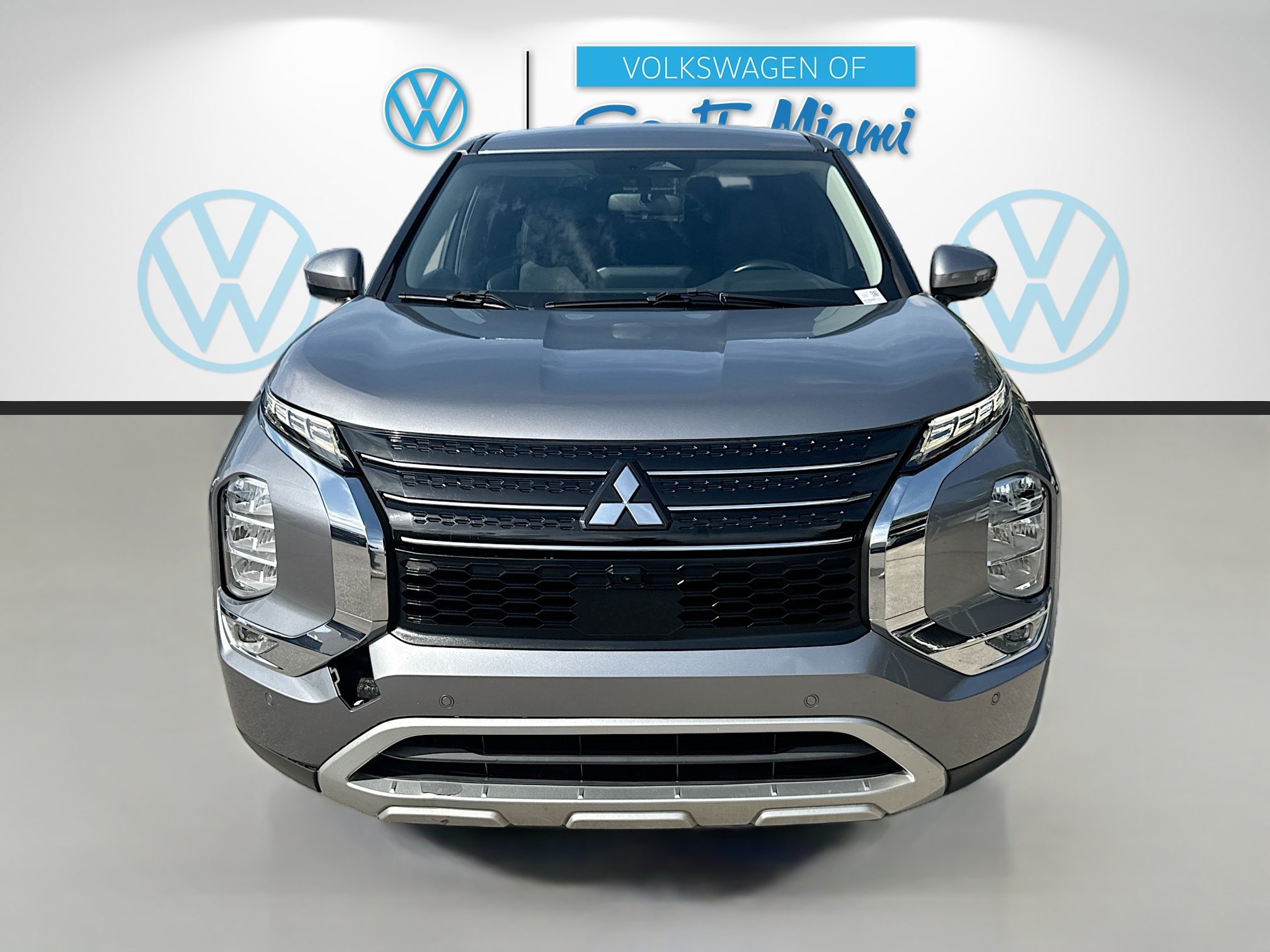 Used 2022 Mitsubishi Outlander SEL Black Edition FWD image 2