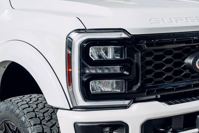 New 2026 Ford F250 Lariat w/ Black Appearance Package AWD/4WD image 4