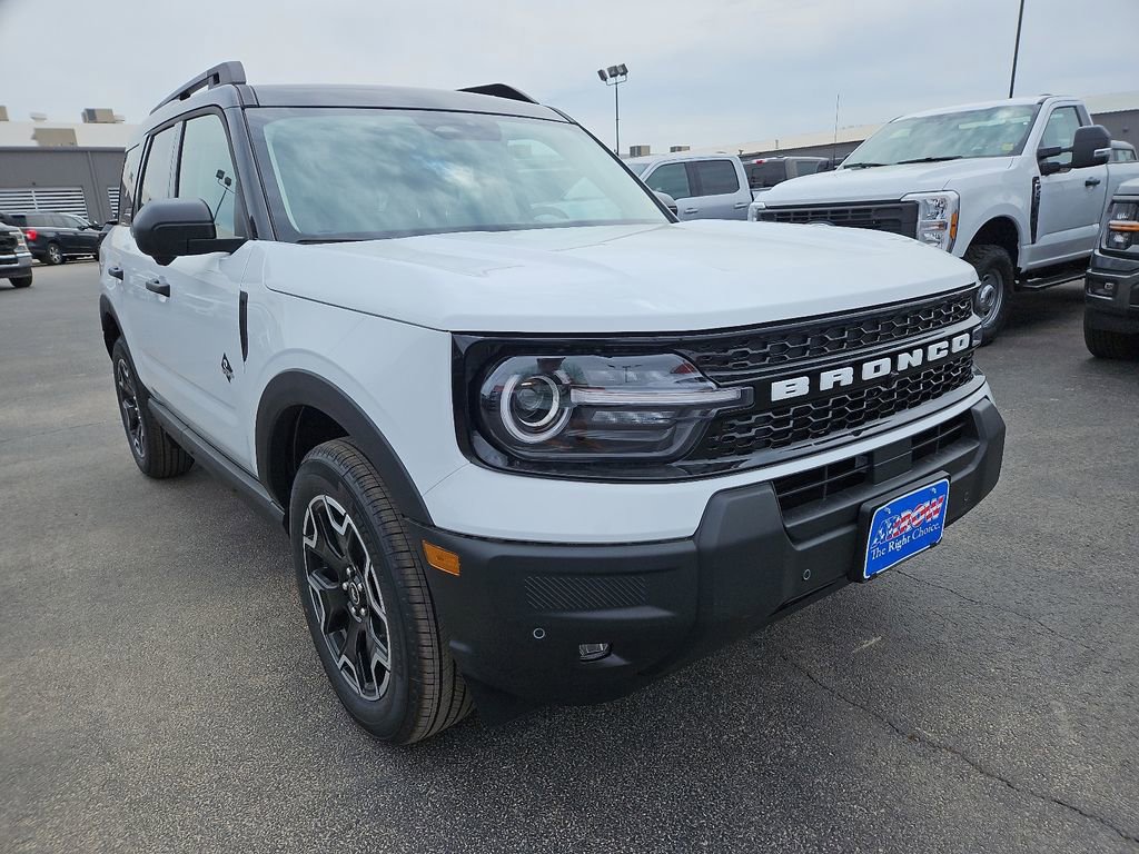 New 2026 Ford Bronco Sport Outer Banks image 2