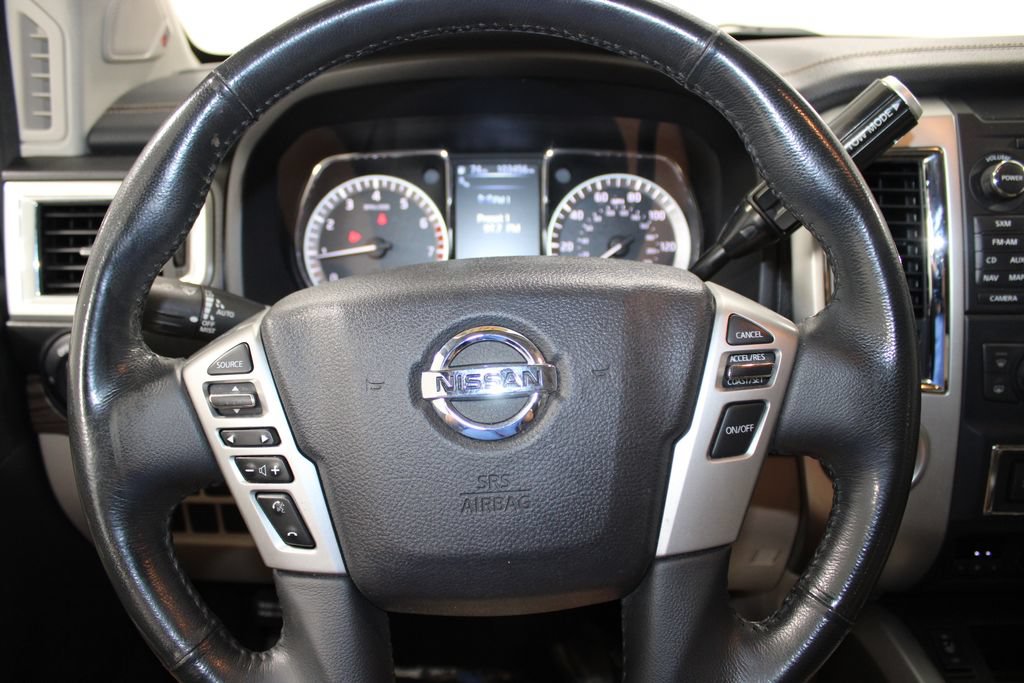 Used 2017 Nissan Titan SL RWD image 35