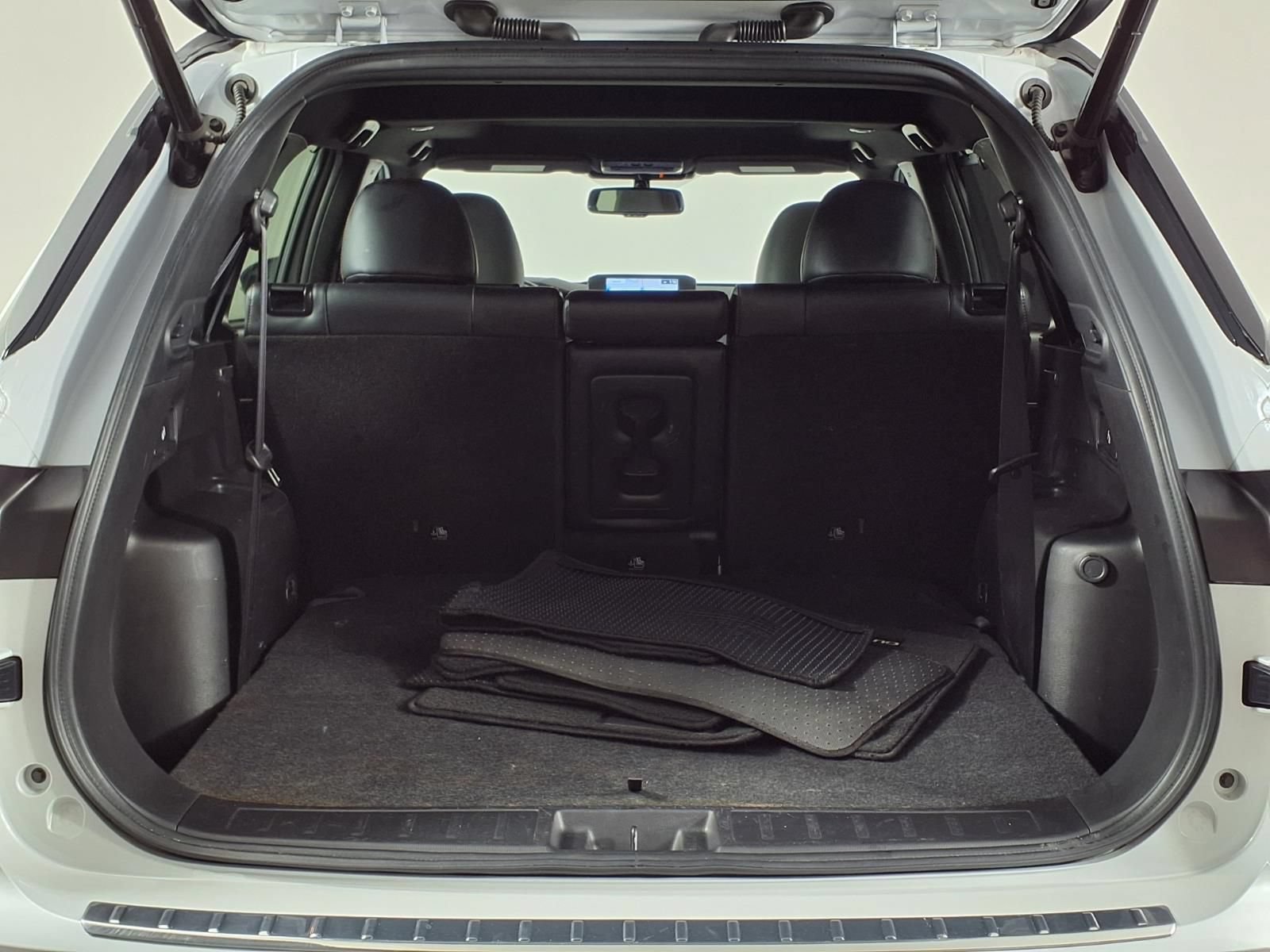 Used 2024 Mitsubishi Outlander SEL FWD image 14
