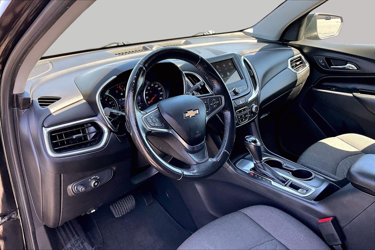 Used 2019 Chevrolet Equinox LT FWD image 12