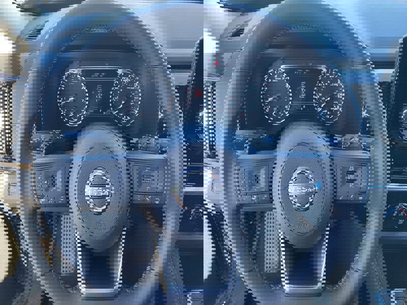 New 2025 Nissan Pathfinder SV image 24