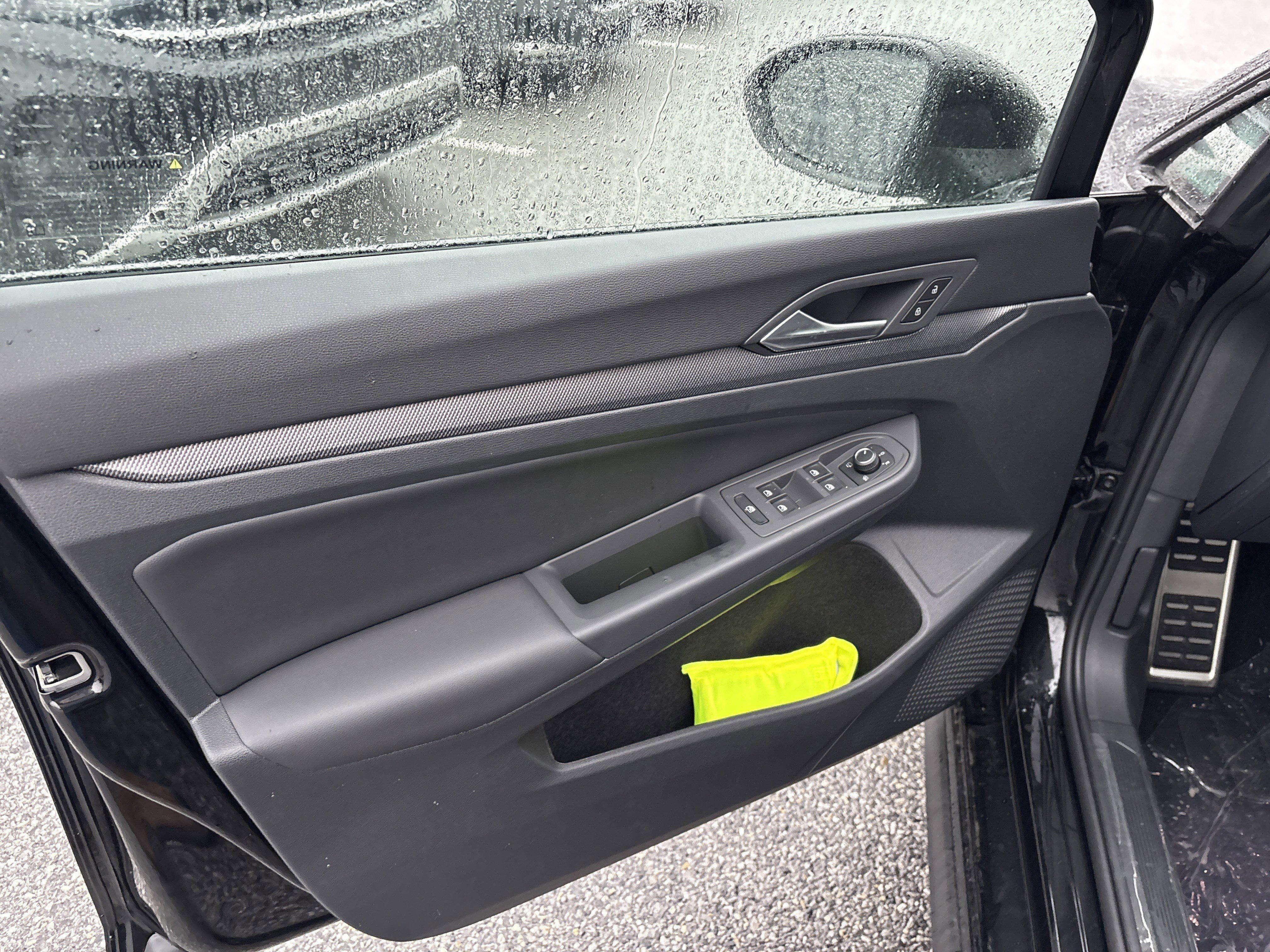 New 2026 Volkswagen GTI SE image 8