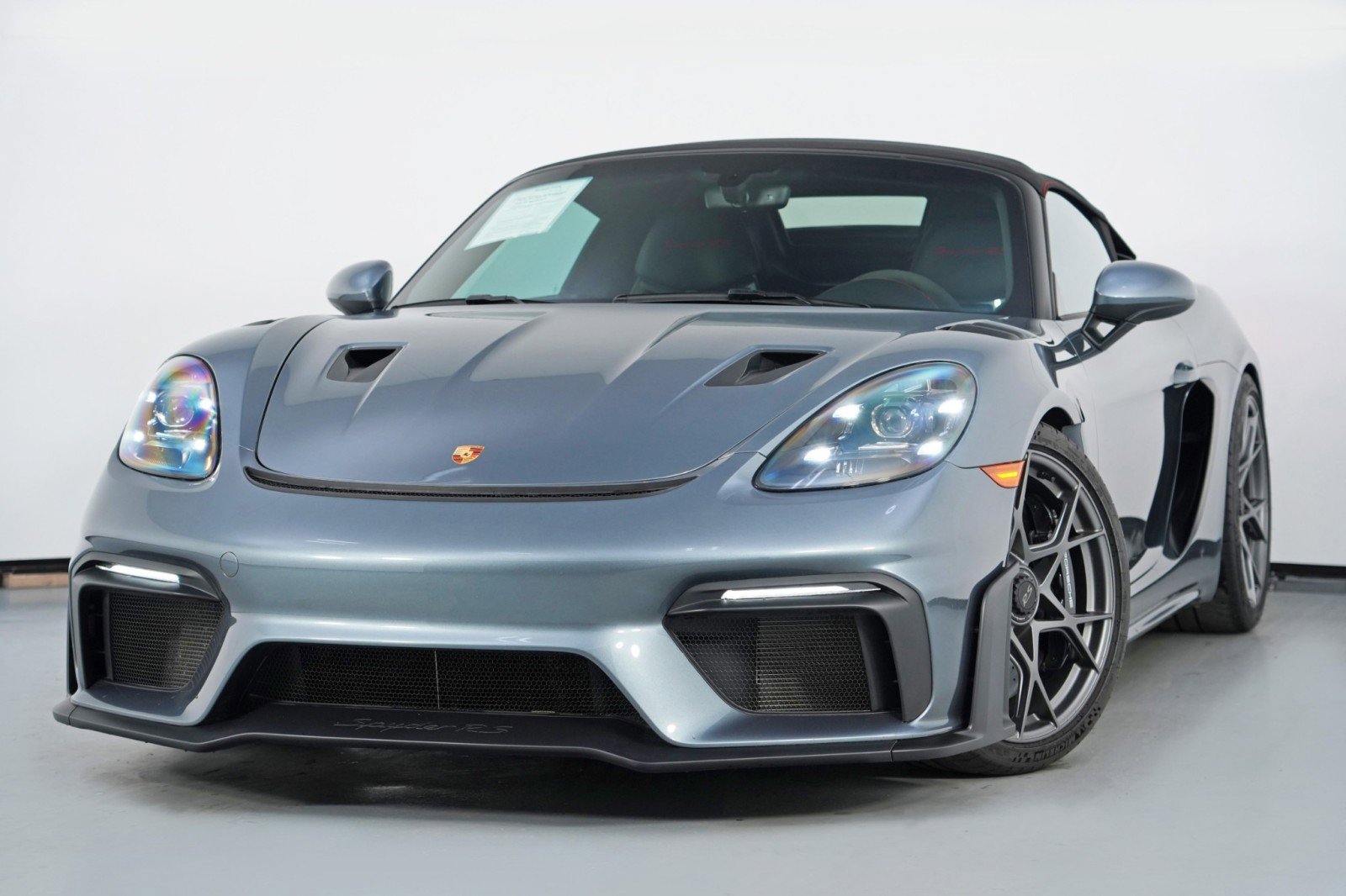 Used 2024 Porsche 718 Boxster Spyder RS w/ Light Design Package RWD image 3