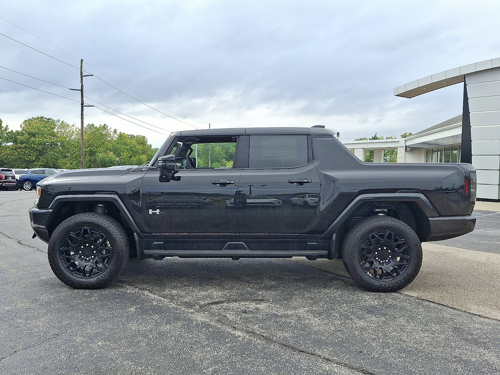 New 2026 GMC Hummer EV 4x4 Crew Cab image 4