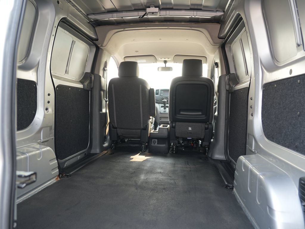 Used 2017 Chevrolet City Express LT w/ Technology Package FWD image 27