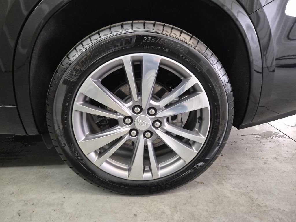 Certified 2025 Cadillac XT6 Premium Luxury image 9