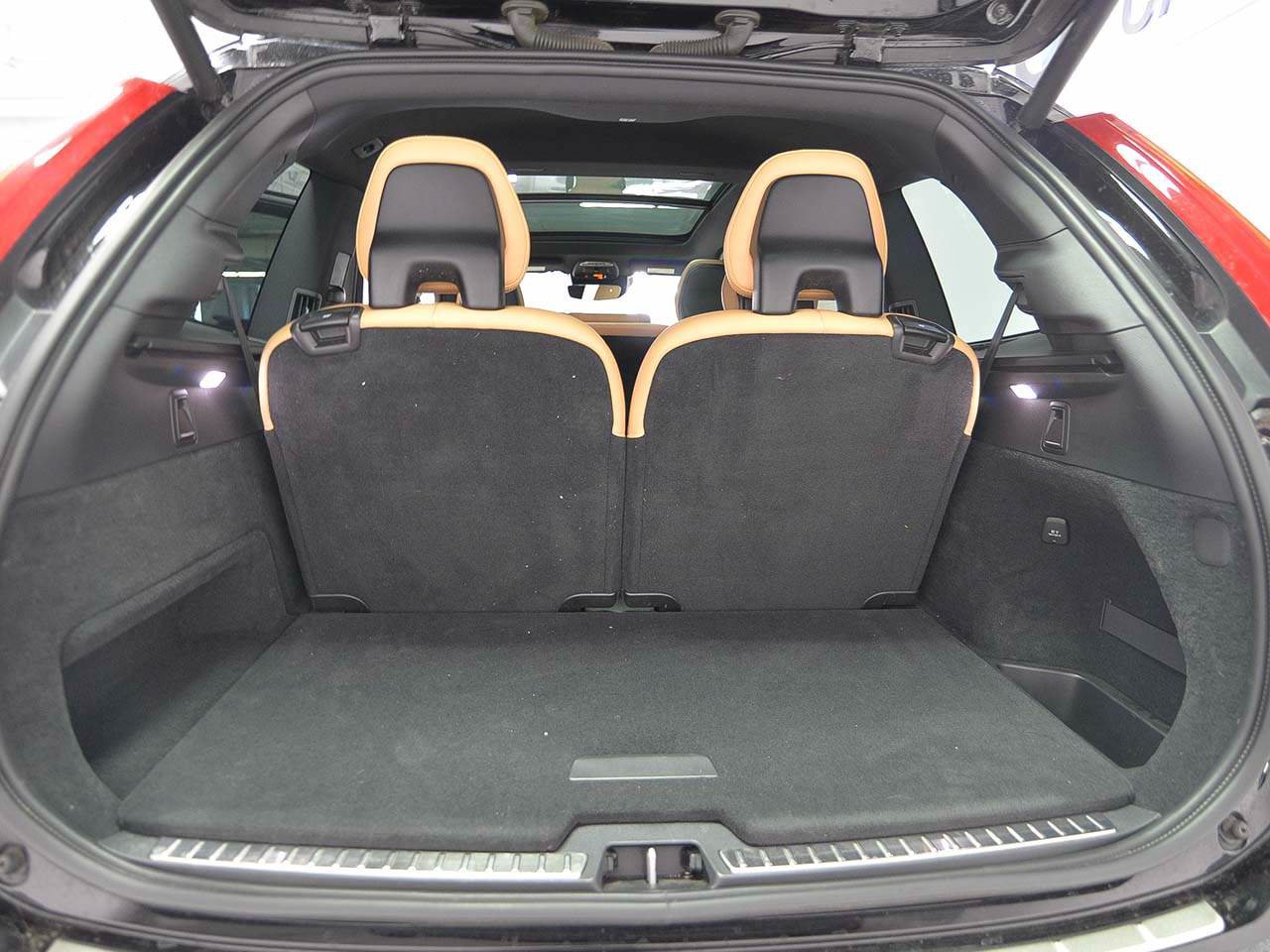 Used 2019 Volvo XC90 T6 Momentum w/ Advanced Package AWD/4WD image 13