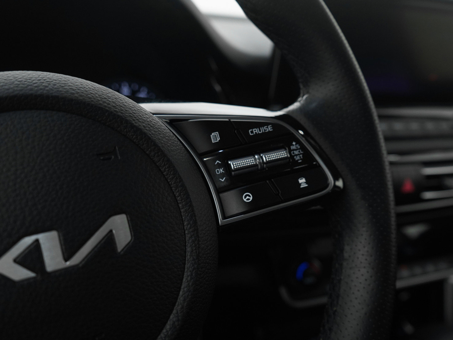 Used 2023 Kia Seltos SX w/ SX Sunroof Package image 27