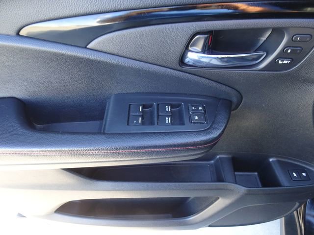 Certified 2020 Honda Pilot Black Edition image 8