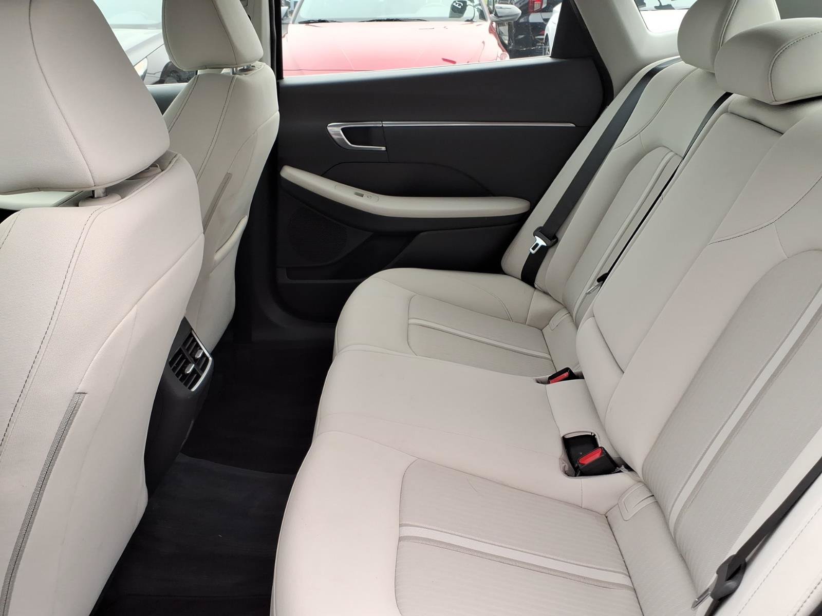 Certified 2023 Hyundai Sonata SEL w/ Convenience Package FWD image 16