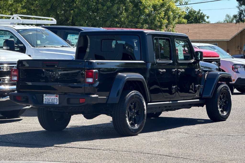 Used 2022 Jeep Gladiator Sport AWD/4WD image 4