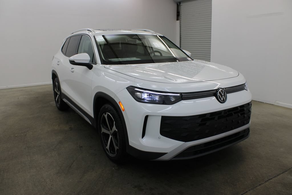 New 2026 Volkswagen Tiguan SE FWD image 6