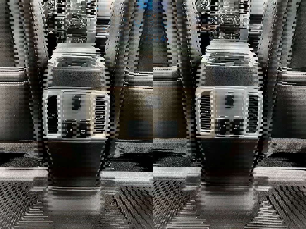 Used 2019 Ford F150 Lariat image 21