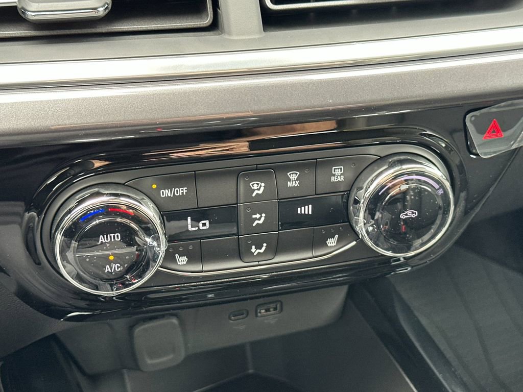 New 2026 Chevrolet Trax ACTIV w/ Driver Confidence Package image 19