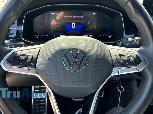 Used 2025 Volkswagen Jetta Sport FWD image 28