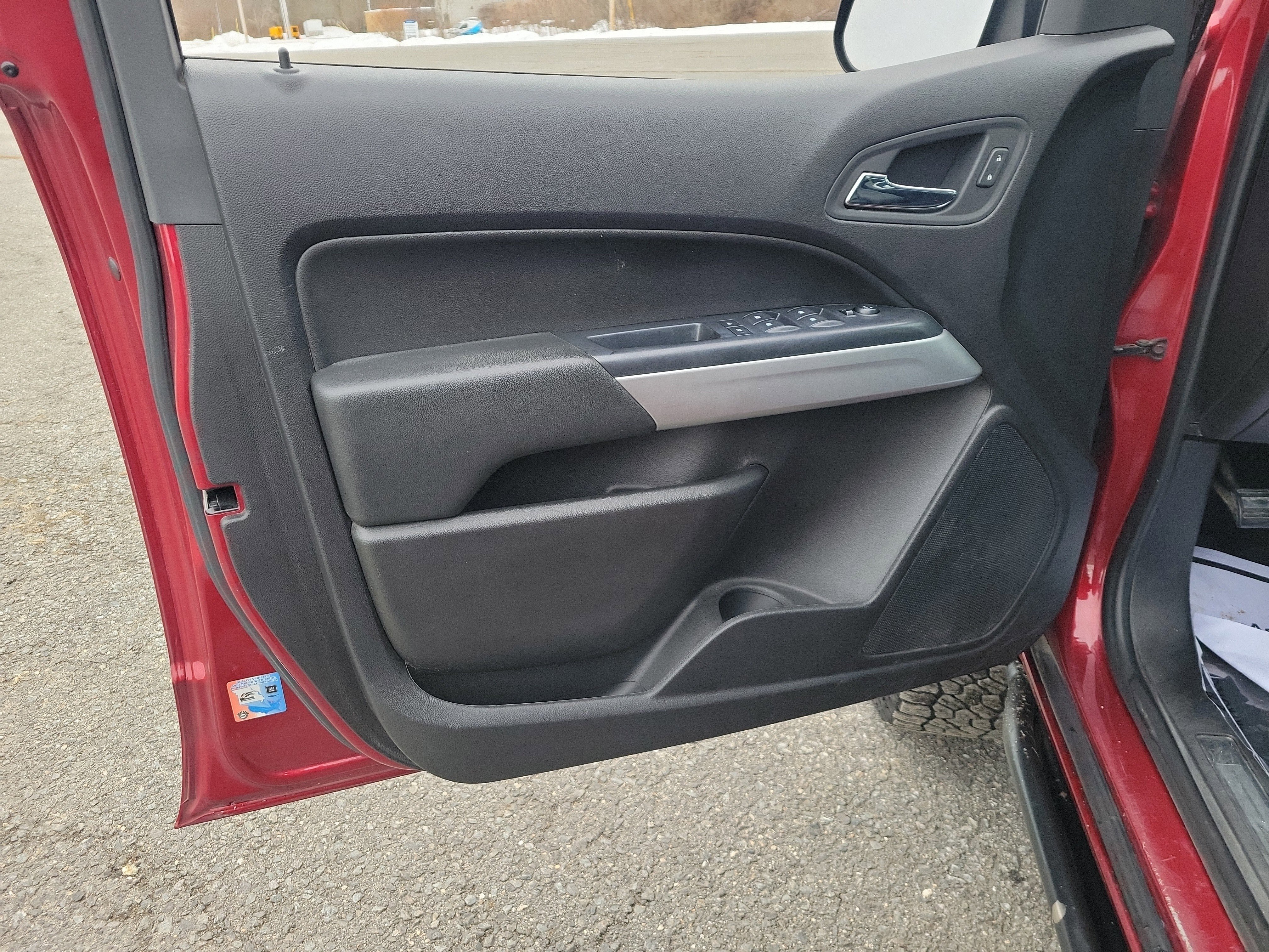 Used 2017 Chevrolet Colorado ZR2 image 15