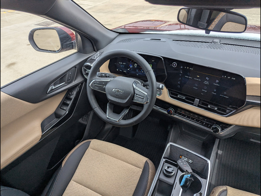 New 2026 Chevrolet Equinox ACTIV w/ LPO, Floor Liner Package image 17