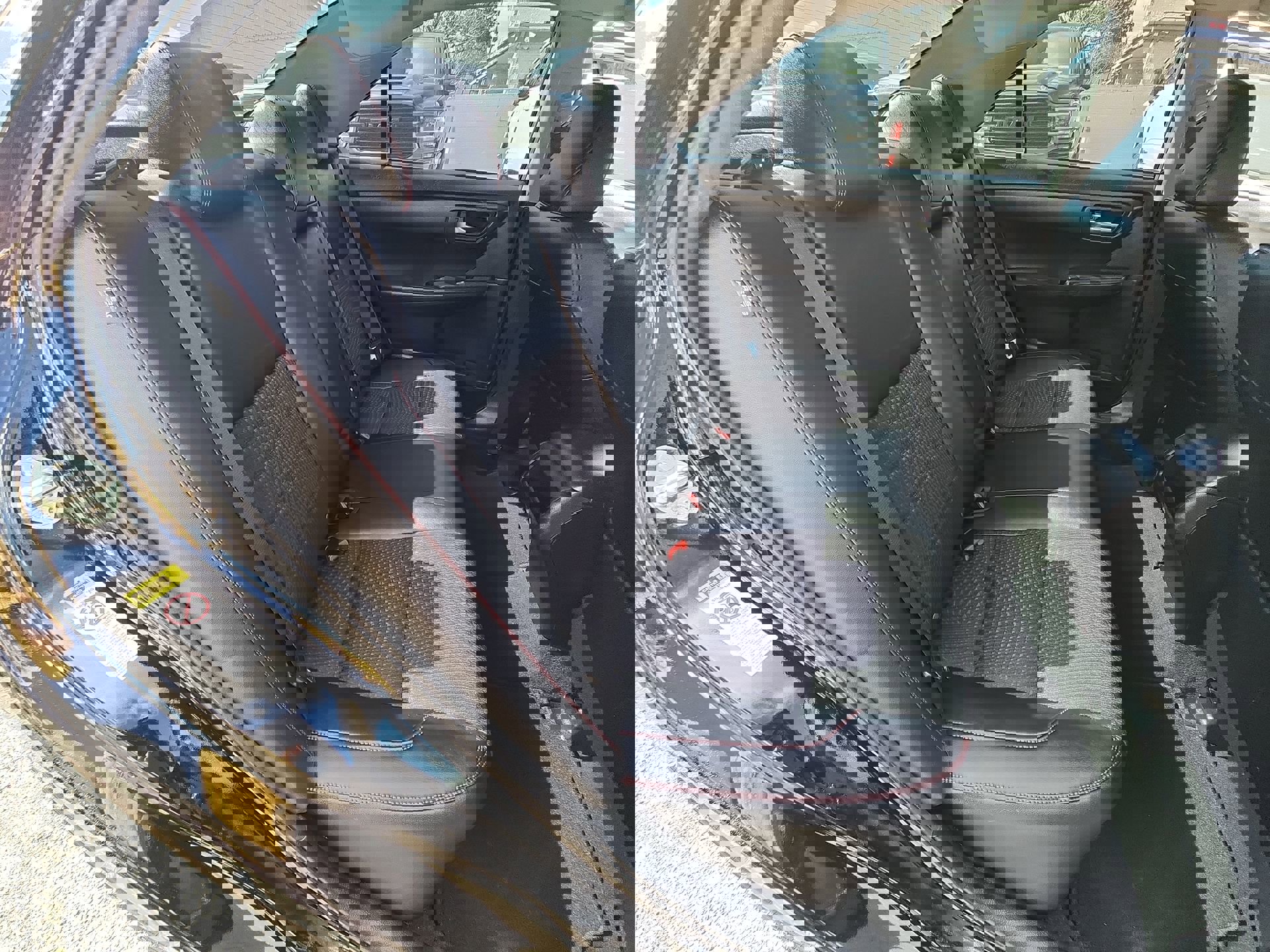 Used 2015 Toyota Camry SE image 26