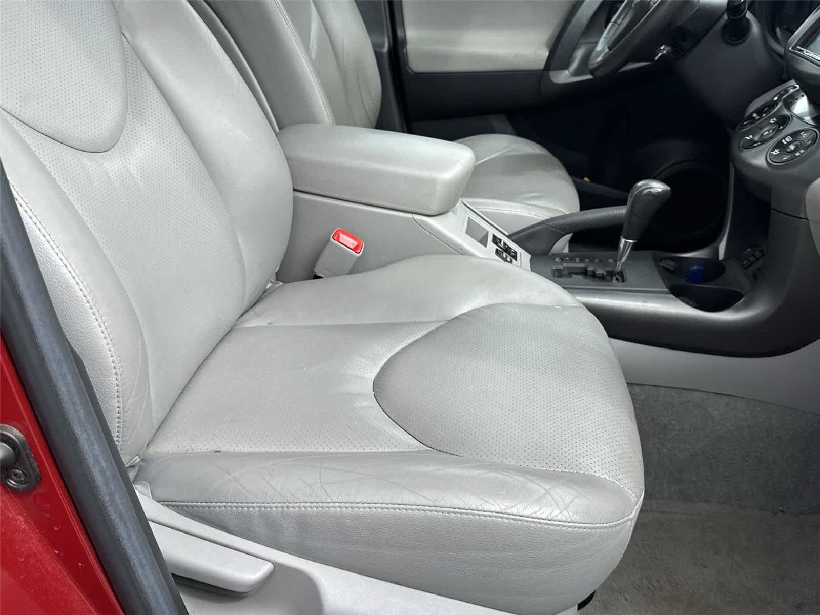 Used 2012 Toyota RAV4 Limited w/ Navigation Value Pkg AWD/4WD image 17
