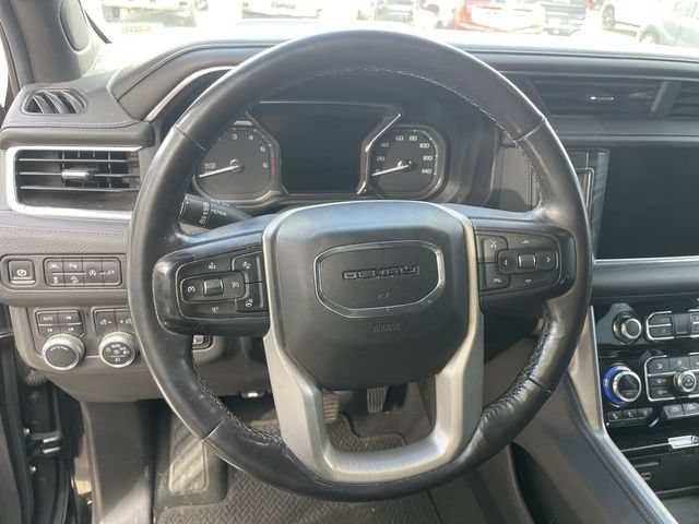 Used 2021 GMC Yukon XL Denali w/ Denali Premium Package AWD/4WD image 5
