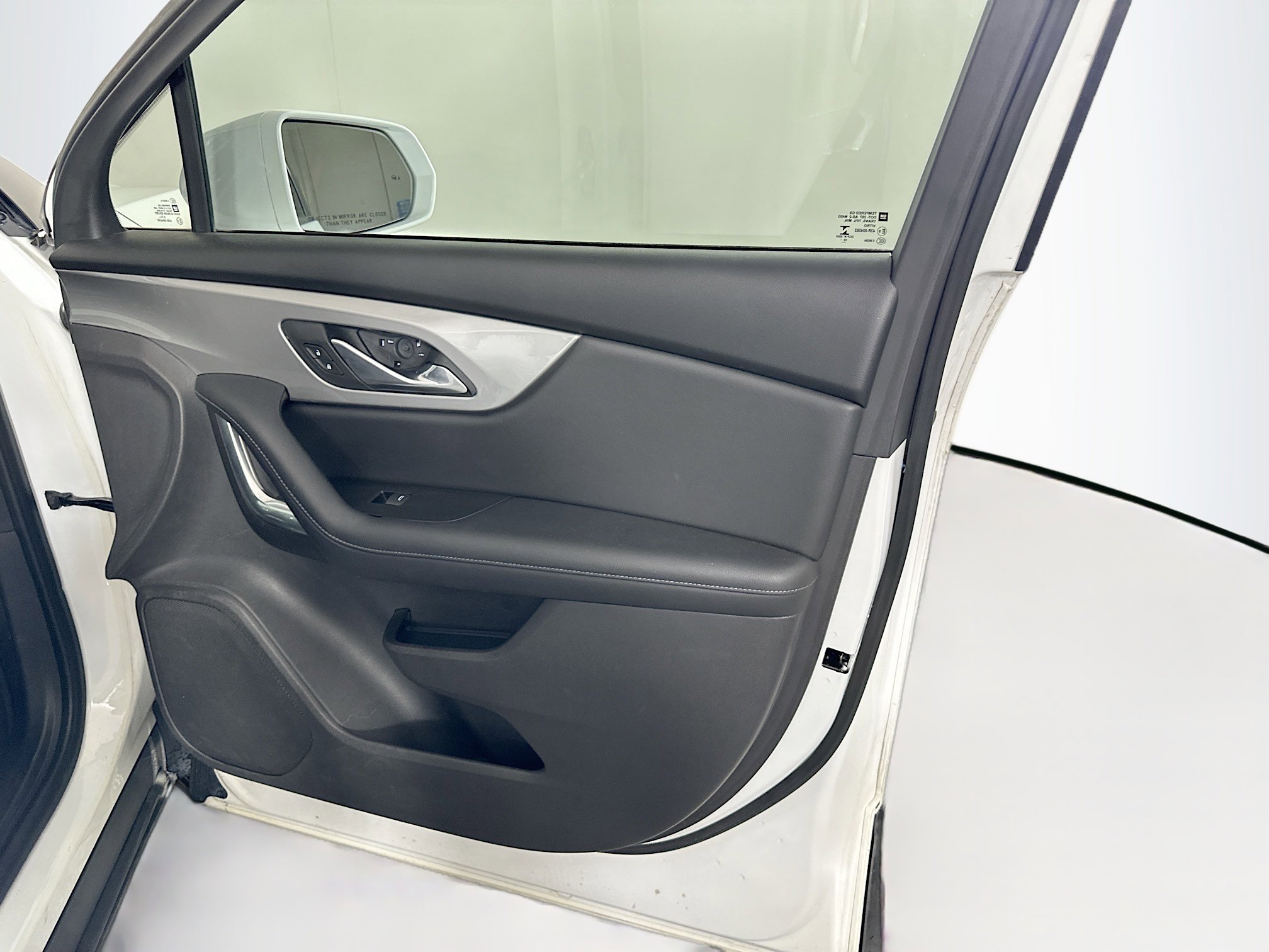 Used 2019 Chevrolet Blazer LT image 31