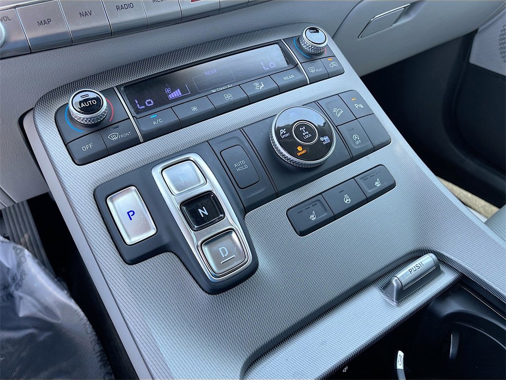 Used 2022 Hyundai Palisade SEL w/ Premium Package image 17