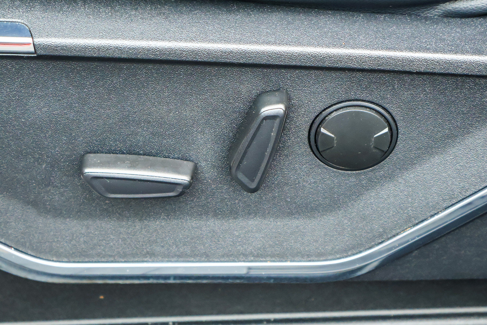 Used 2022 Ford F150 Lariat AWD/4WD image 13