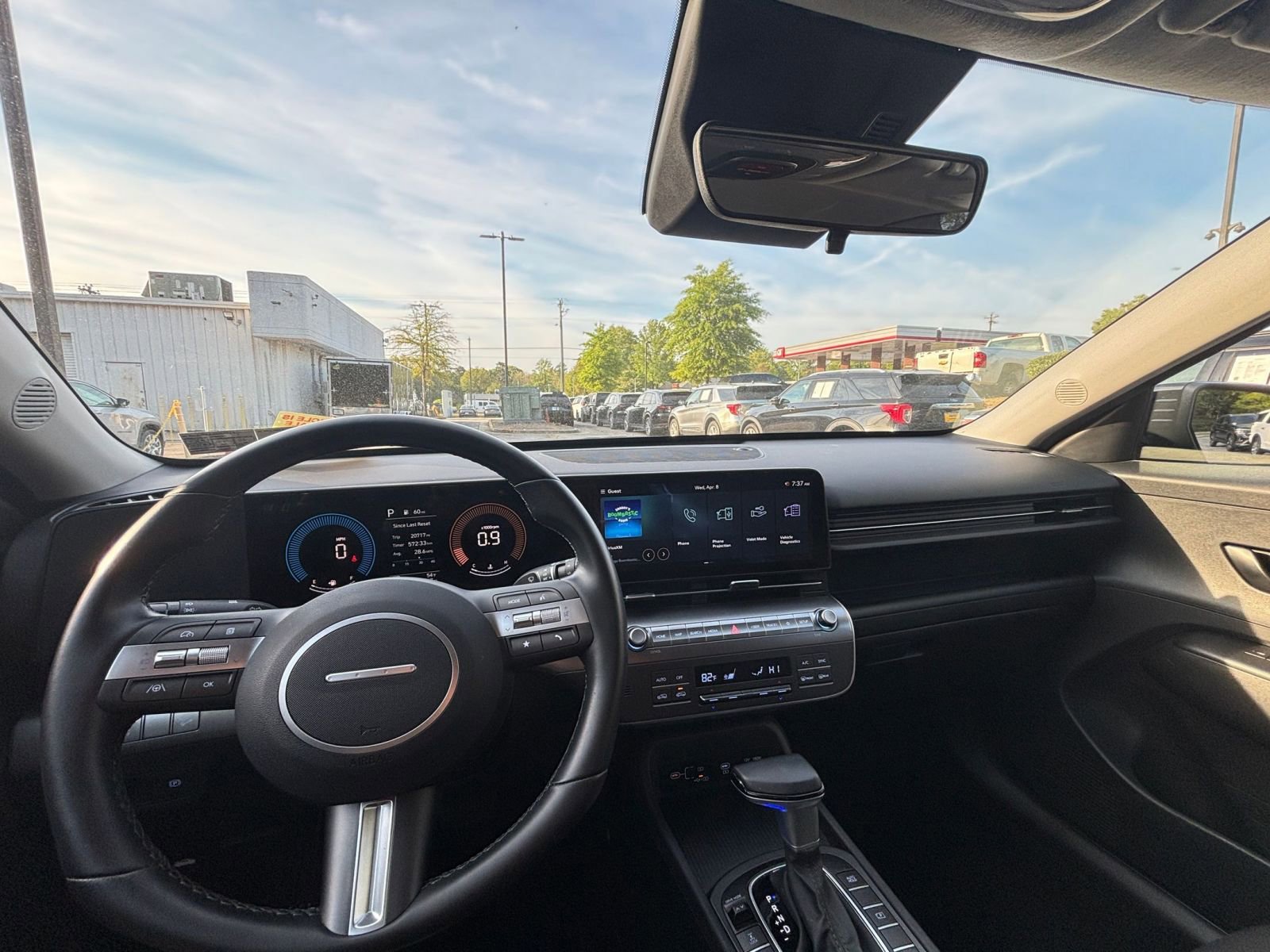 Used 2025 Hyundai Kona SEL image 34