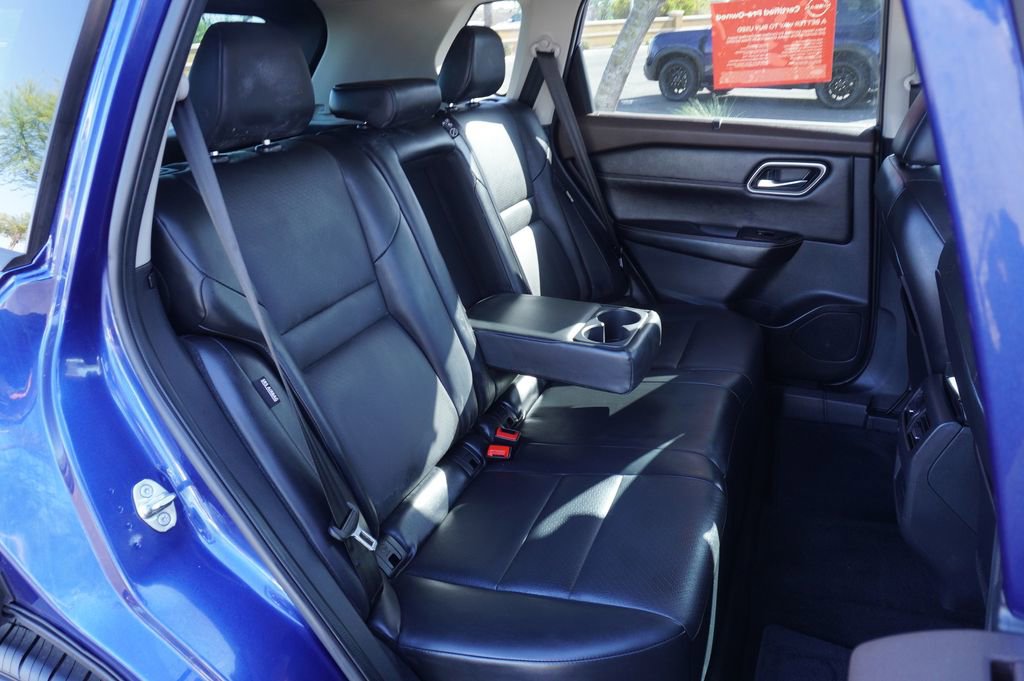 Certified 2021 Nissan Rogue SV w/ Premium Package FWD image 9