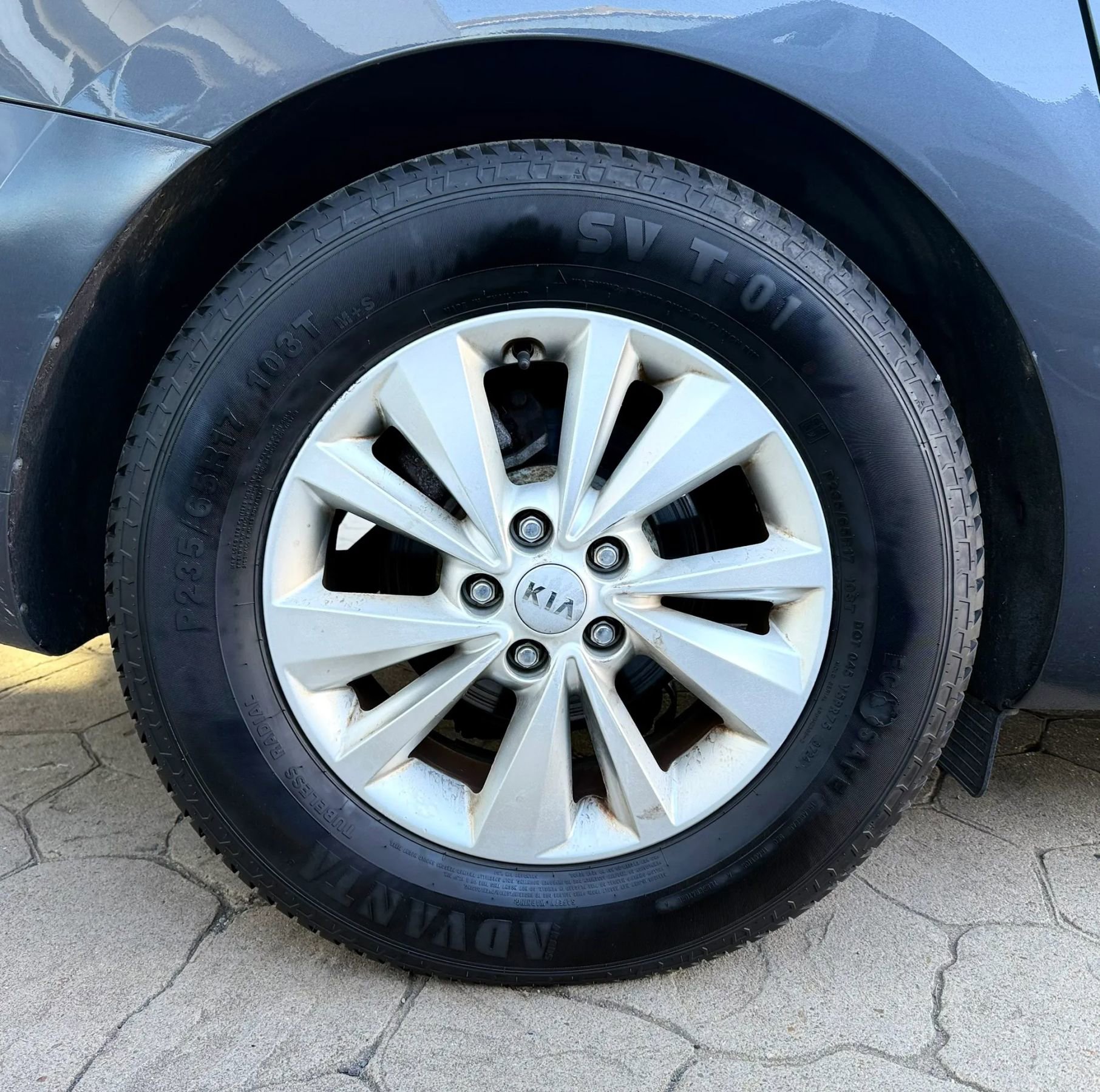 Used 2015 Kia Sedona LX w/ LX Convenience Package image 47