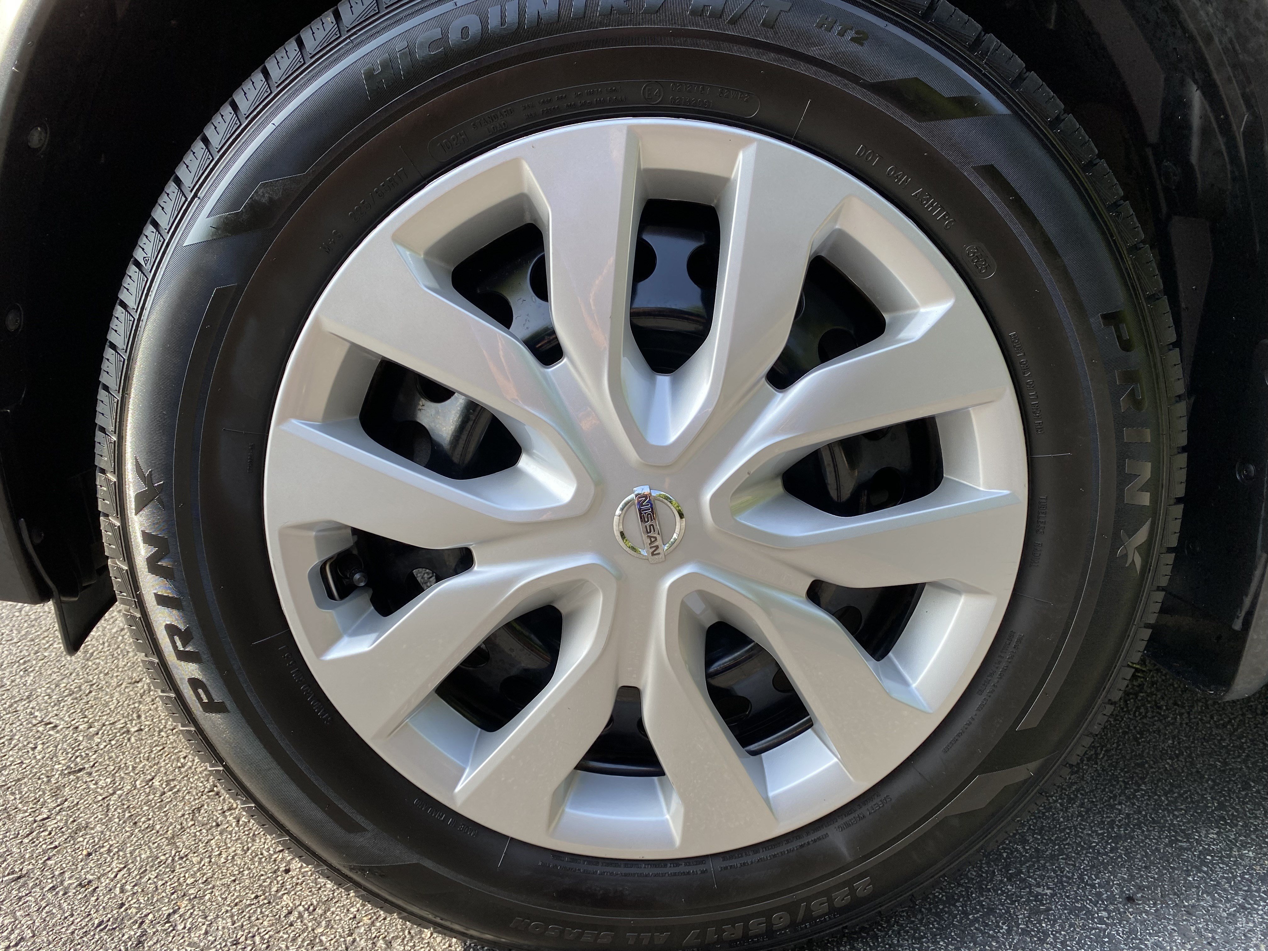 Used 2020 Nissan Rogue S AWD/4WD image 38