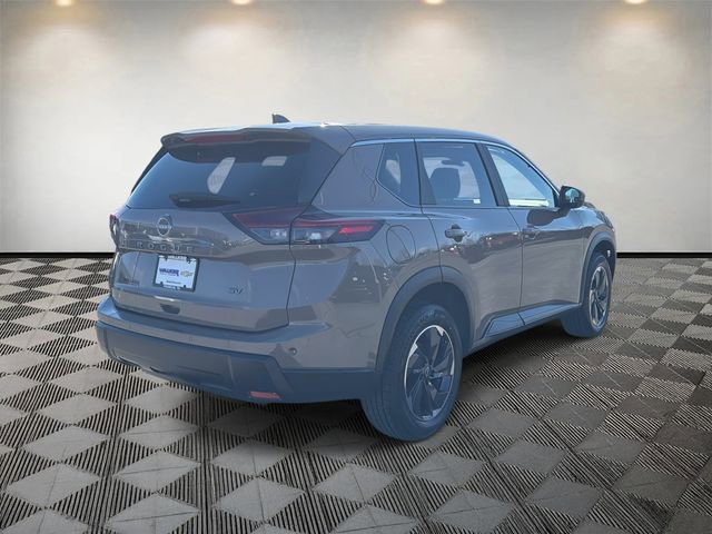 Used 2024 Nissan Rogue SV image 5