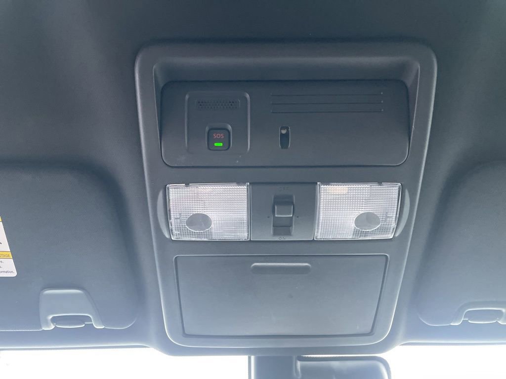 Used 2023 Nissan Titan PRO-4X image 16